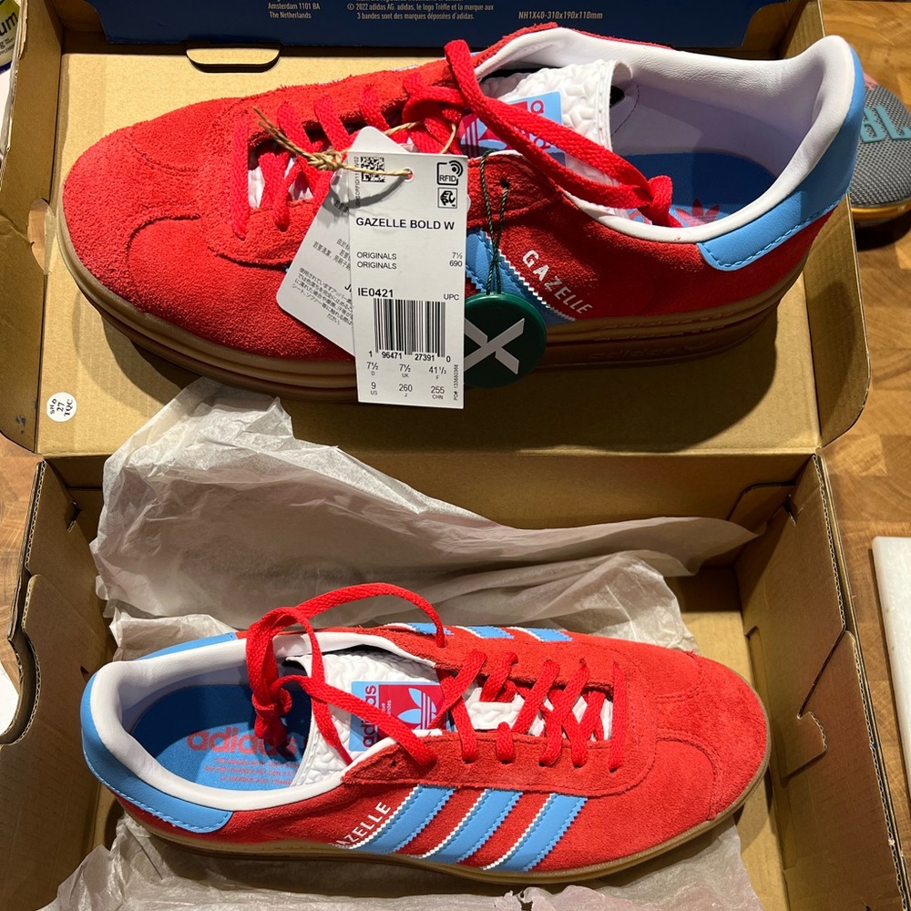 Adidas Gazelle Bold. Size 9. Red/blue